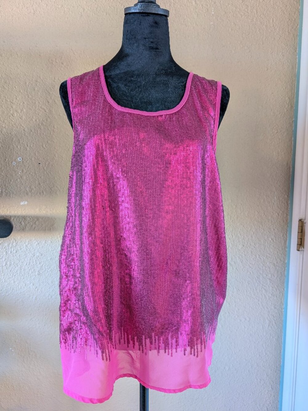 Roz & Ali Pink Sequin Front Sleeveless Tank - Size L